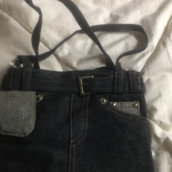 Mini Denim shorts handbag 17in long 22in wide straps are 14 inch drop - Picture 2 of 6
